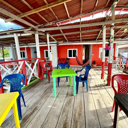 Hostal Paraiso 이슬라 무쿠라 외부 사진