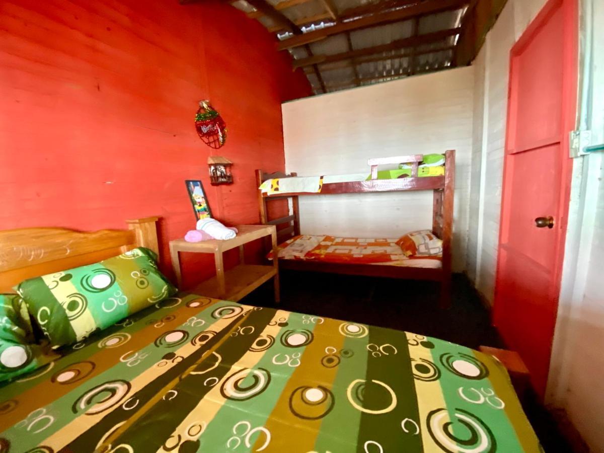 Hostal Paraiso 이슬라 무쿠라 외부 사진