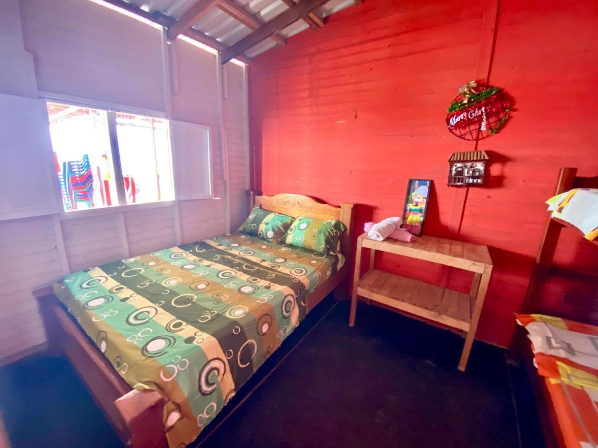 Hostal Paraiso 이슬라 무쿠라 외부 사진