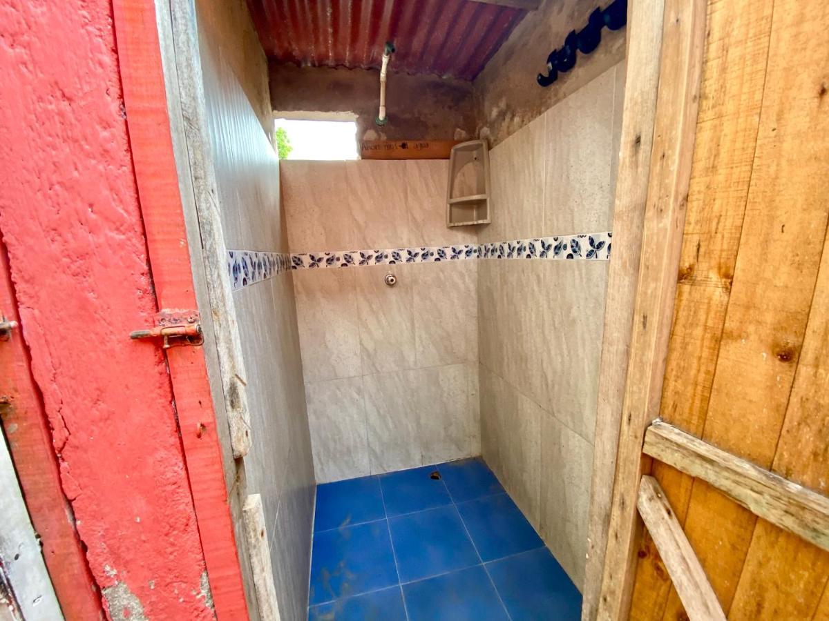 Hostal Paraiso 이슬라 무쿠라 외부 사진
